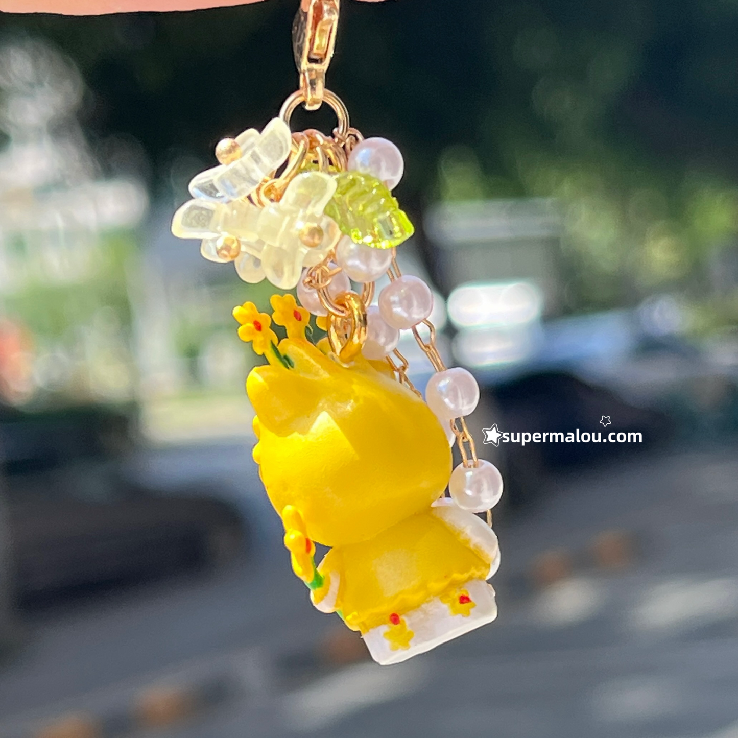 Tiny Hello Kitty Flower Fairy Phone Chain (Including Spacer)