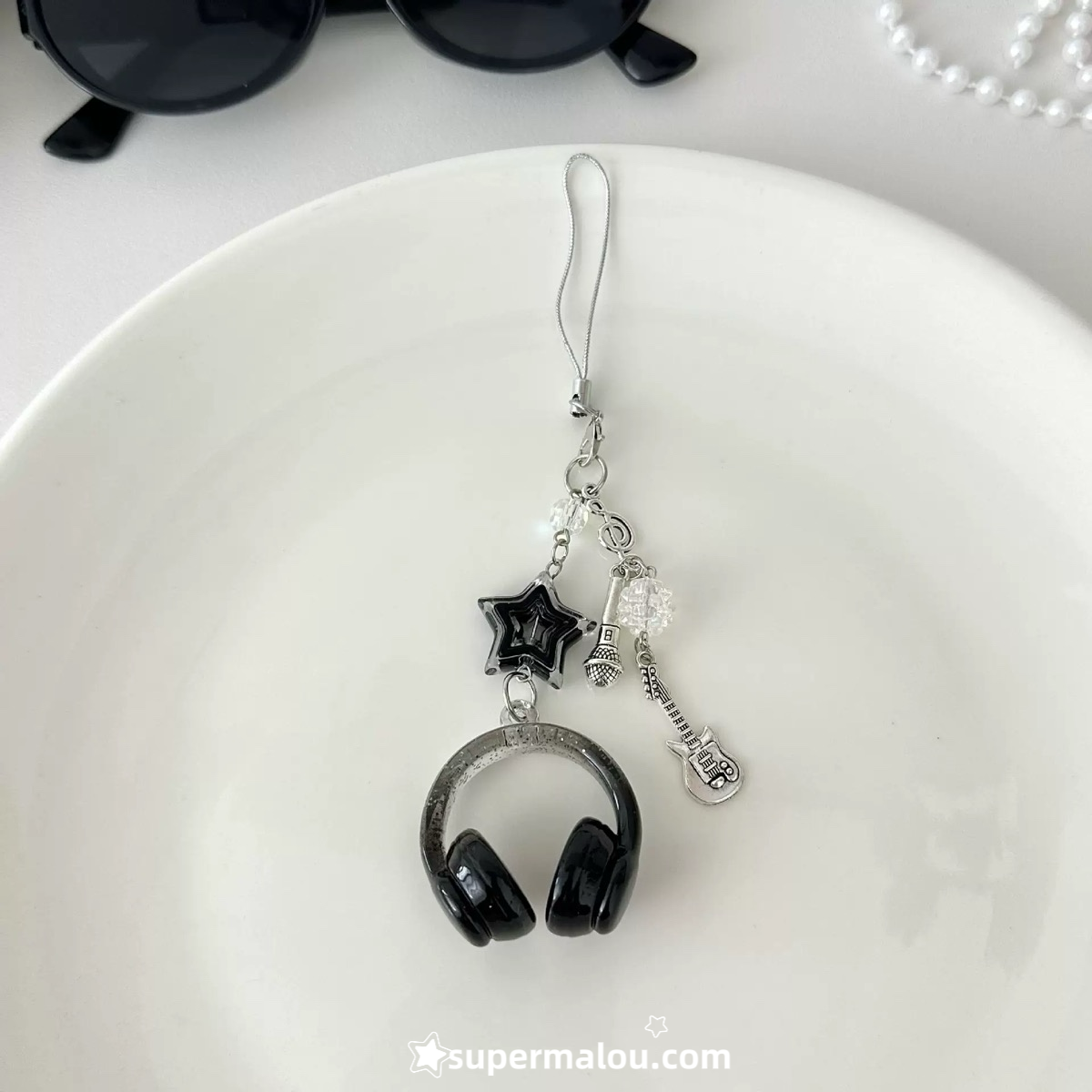 Cool Music Earphone Keychain