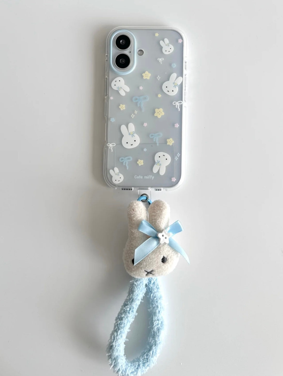 Light Blue Miffy Regular phone case iPhone 17 Case