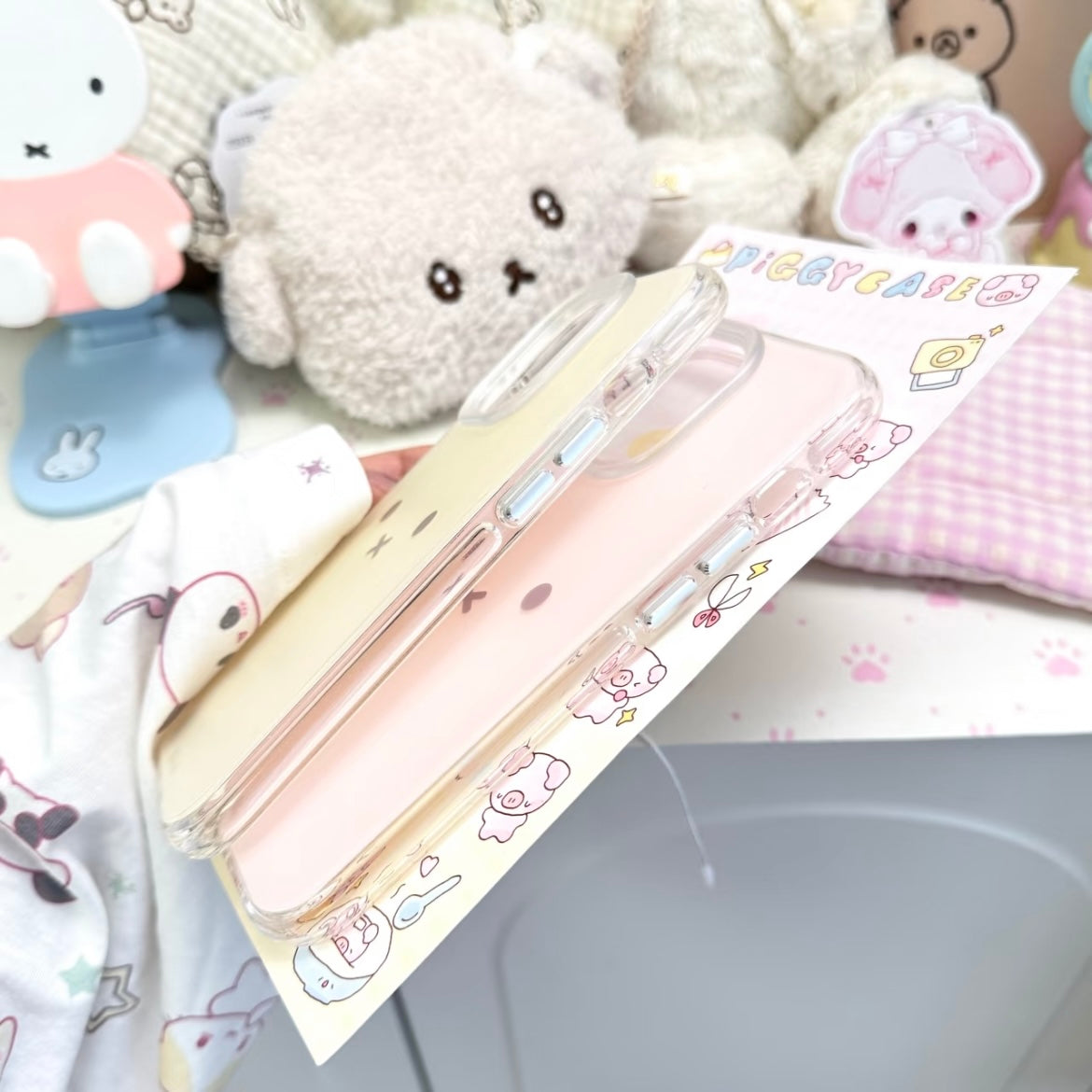 Macaroon Miffy Regular phone case iPhone 17 Case