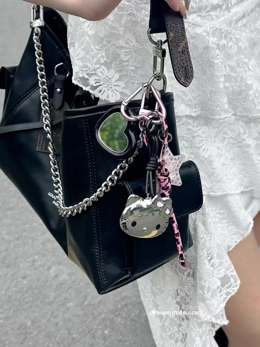 Sliver Hello Kitty Black And Pink Pendant With Mini Mirror