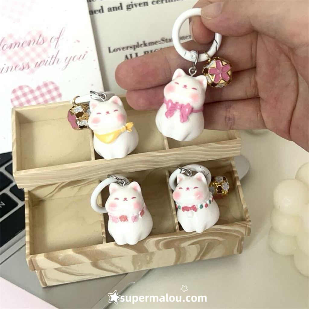 Three Dimensional Powder Blusher Bell Cat Keychain