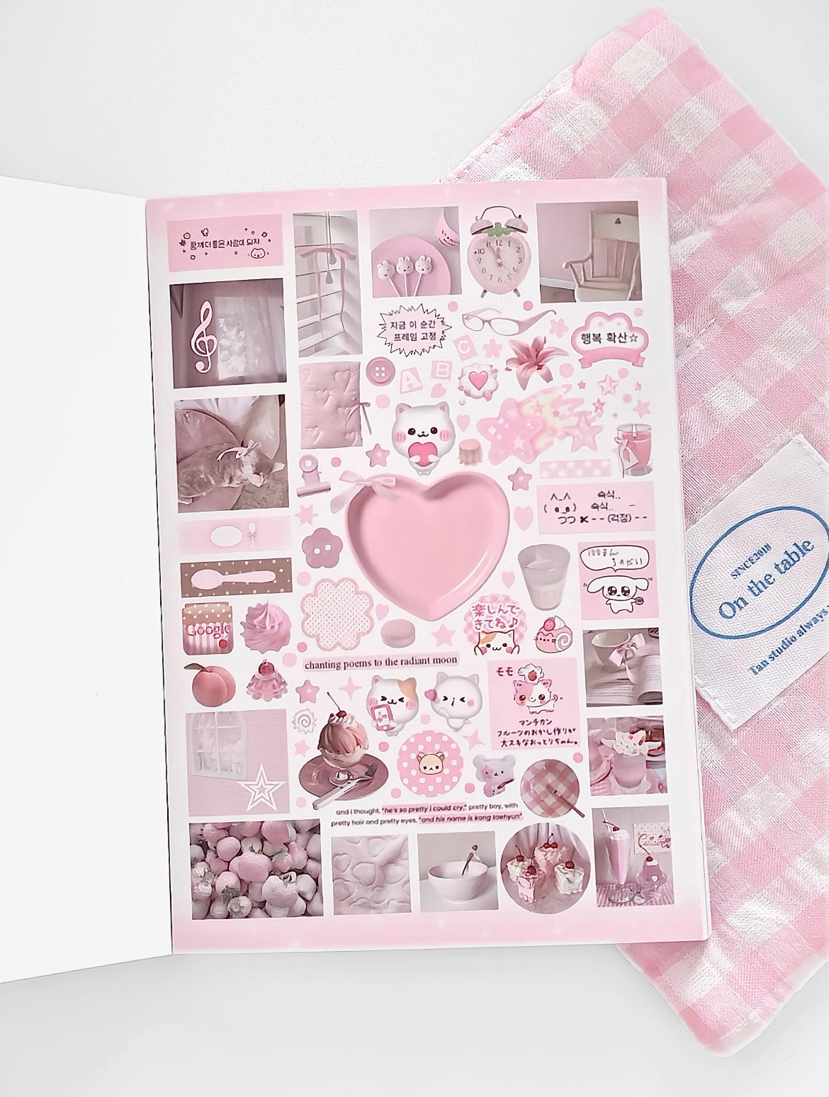 【Limited Edition】32Pages Happiness Echo Sticker Book