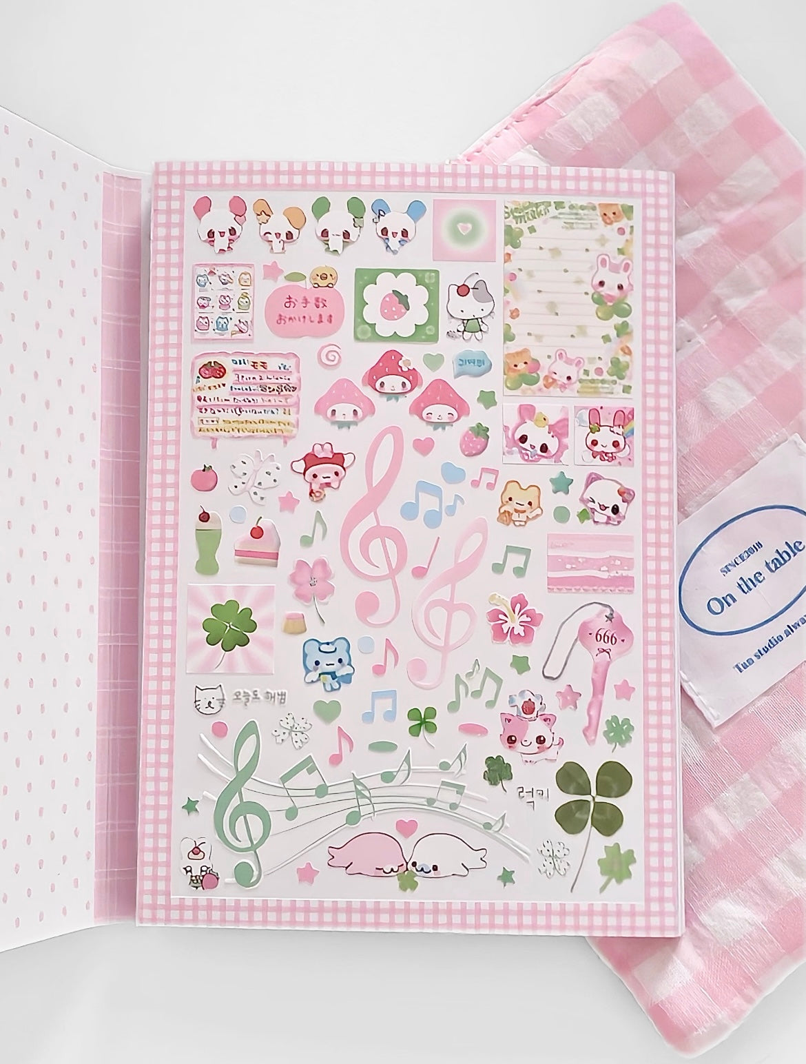 【Limited Edition】32Pages Happiness Echo Sticker Book