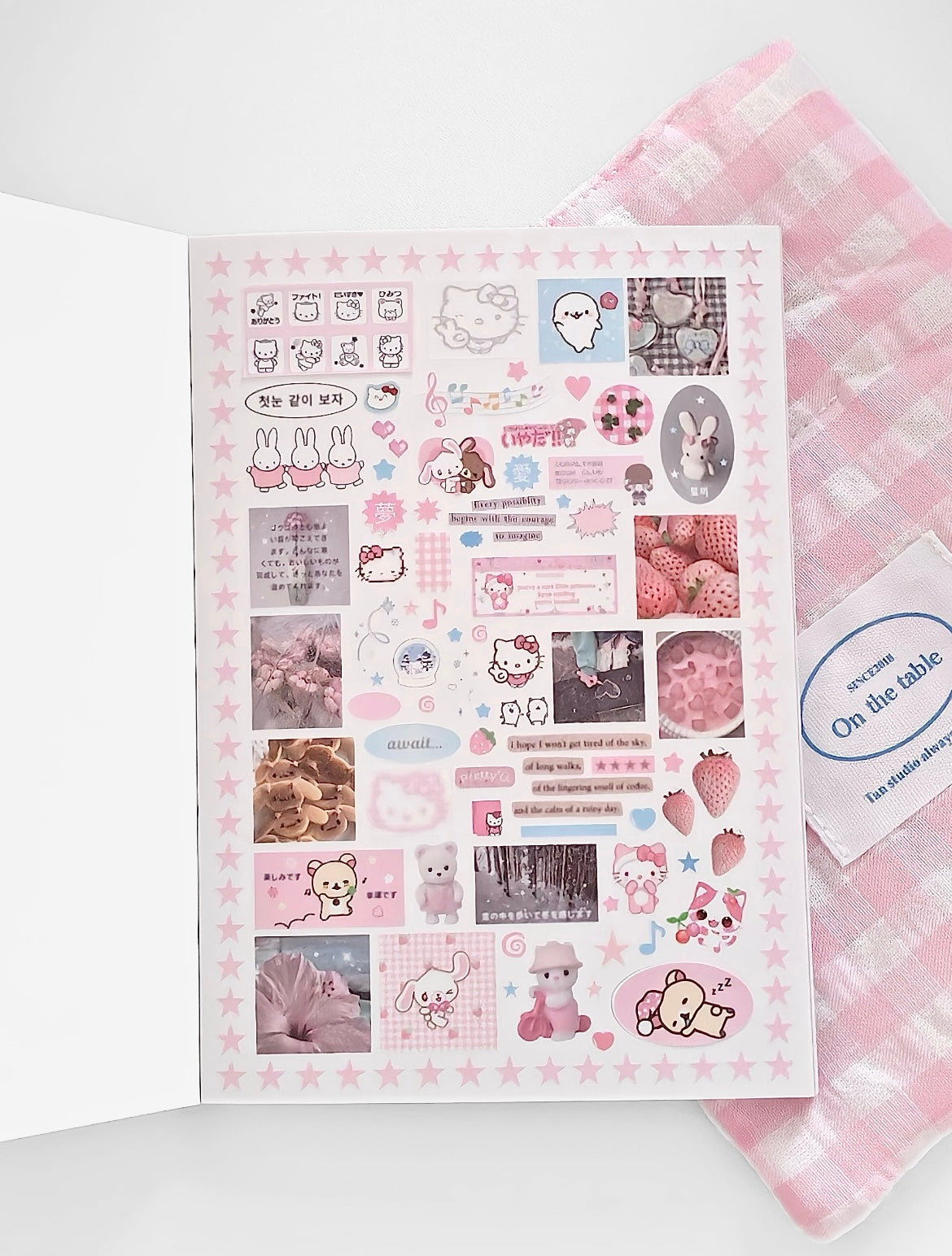 【Limited Edition】32Pages Happiness Echo Sticker Book