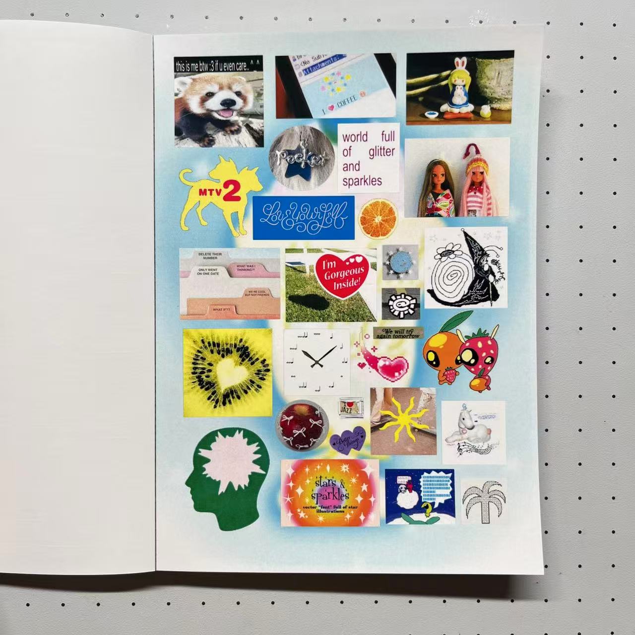 【Pre-Order】Glitch Stars Sticker Book