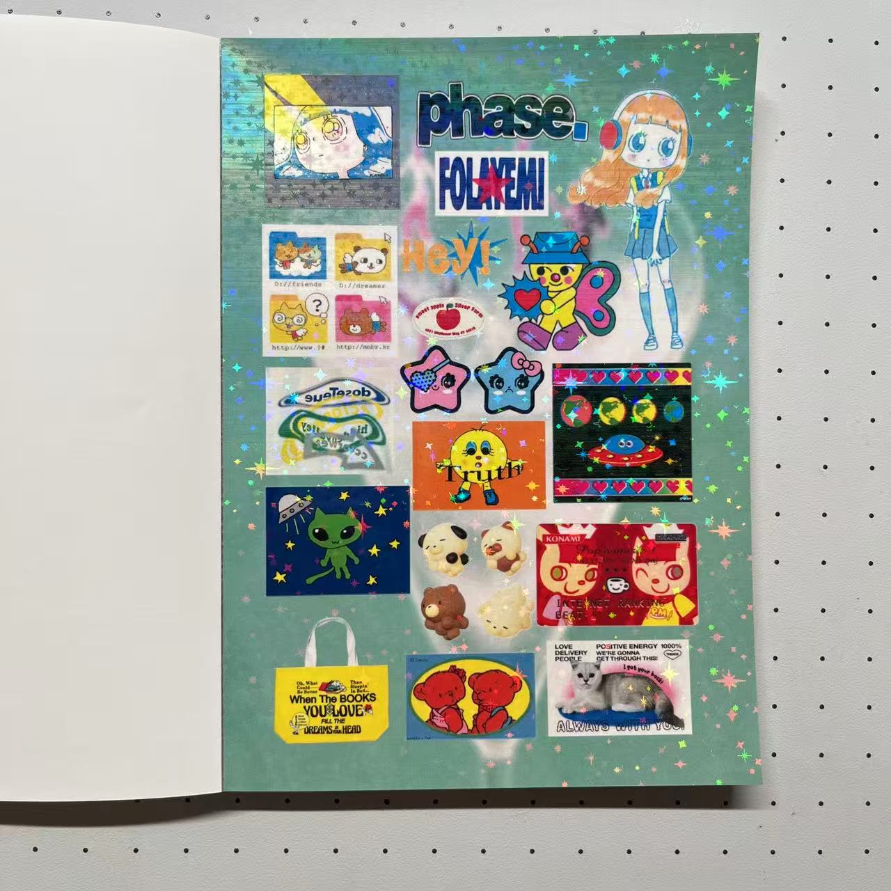 【Pre-Order】Glitch Stars Sticker Book