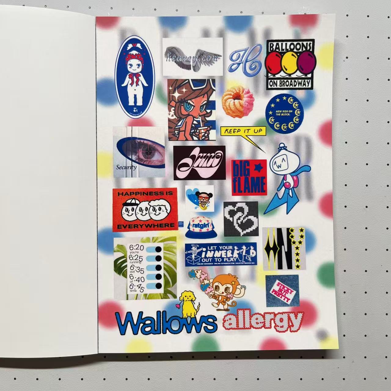 【Pre-Order】Glitch Stars Sticker Book