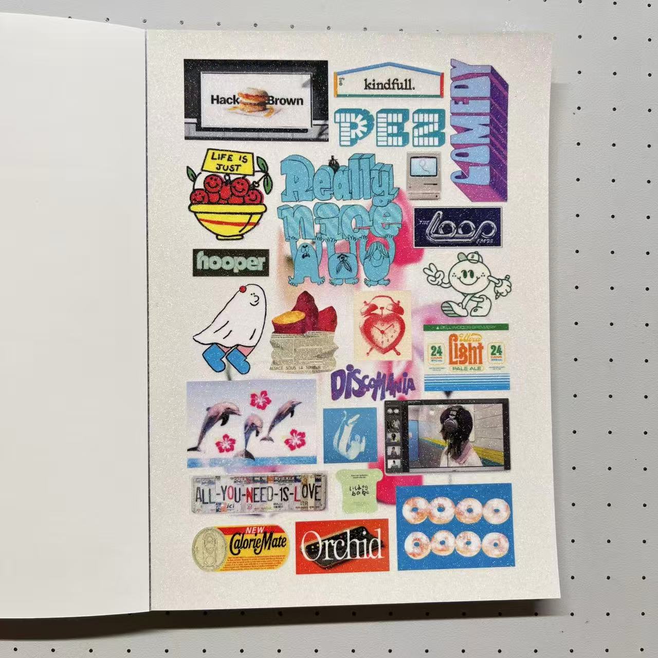 【Pre-Order】Glitch Stars Sticker Book