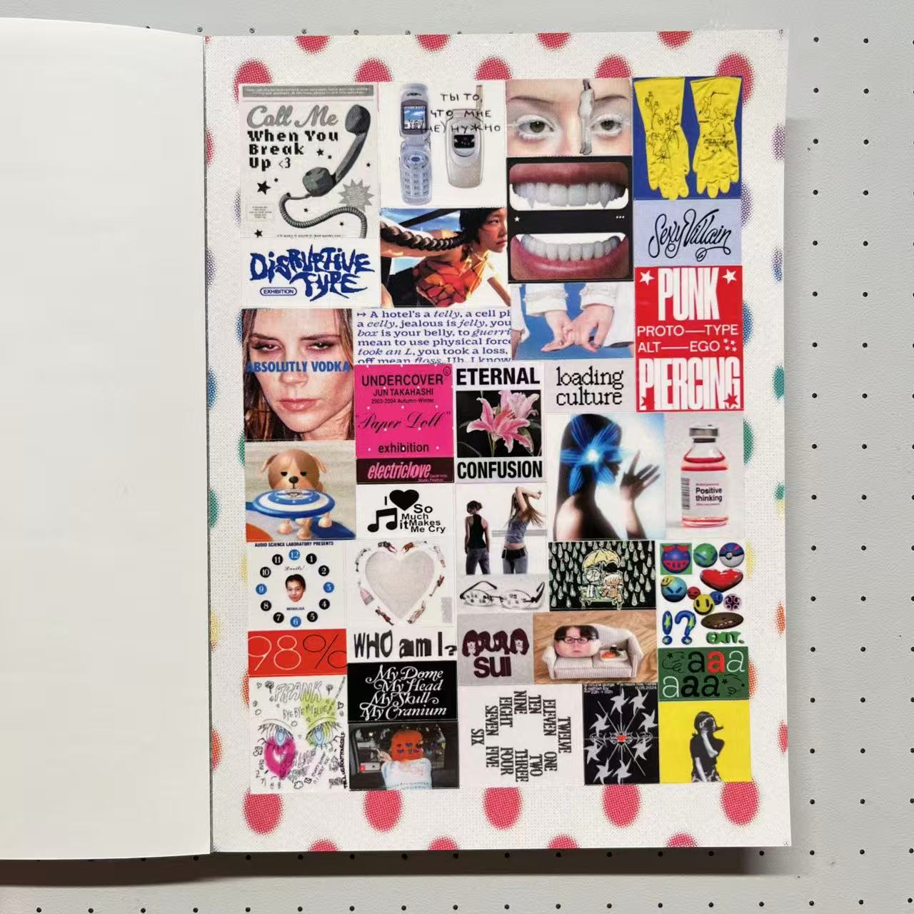 【Pre-Order】Glitch Stars Sticker Book