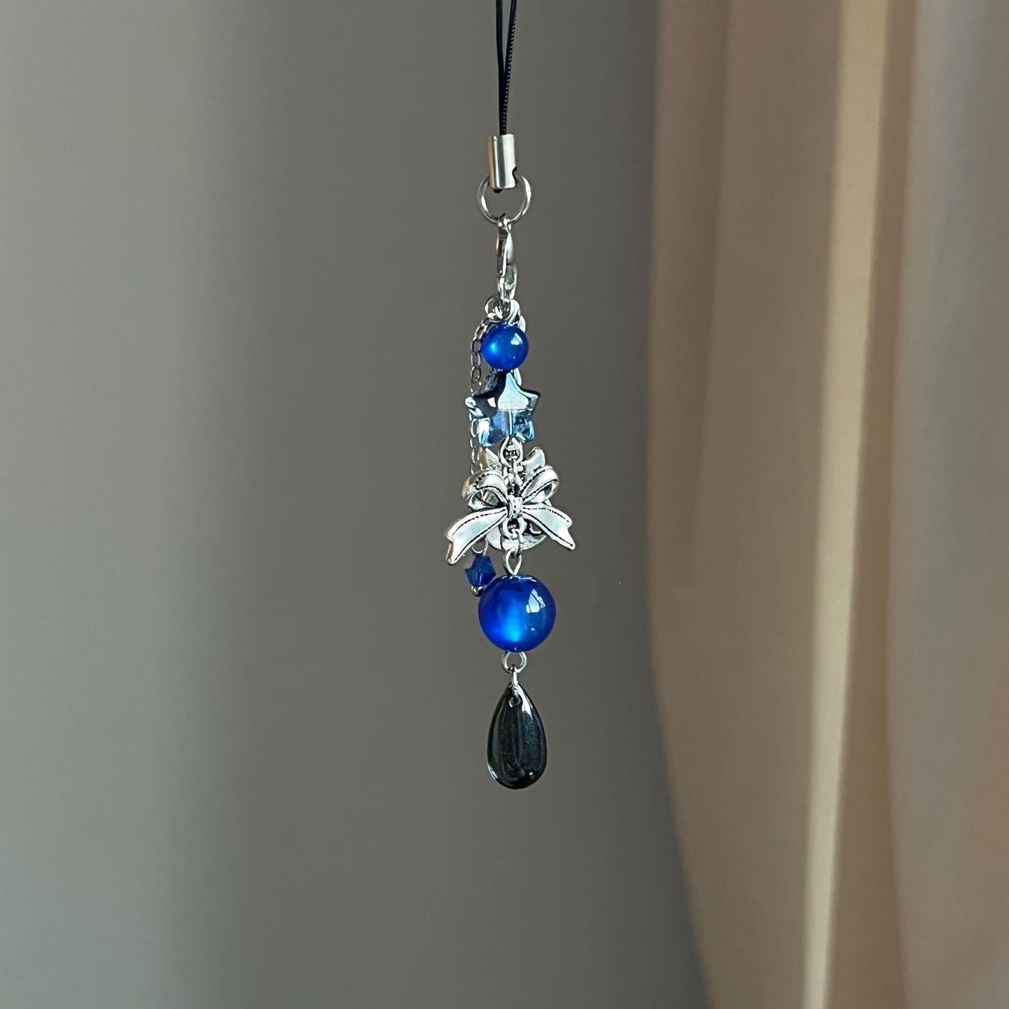 Blue Beaded Bow Guitar Phone Chain