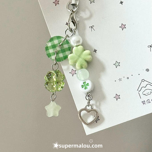 Clover Button Phone Chain