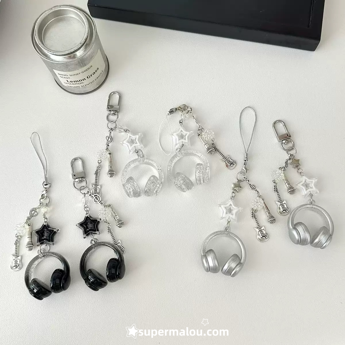Cool Music Earphone Keychain