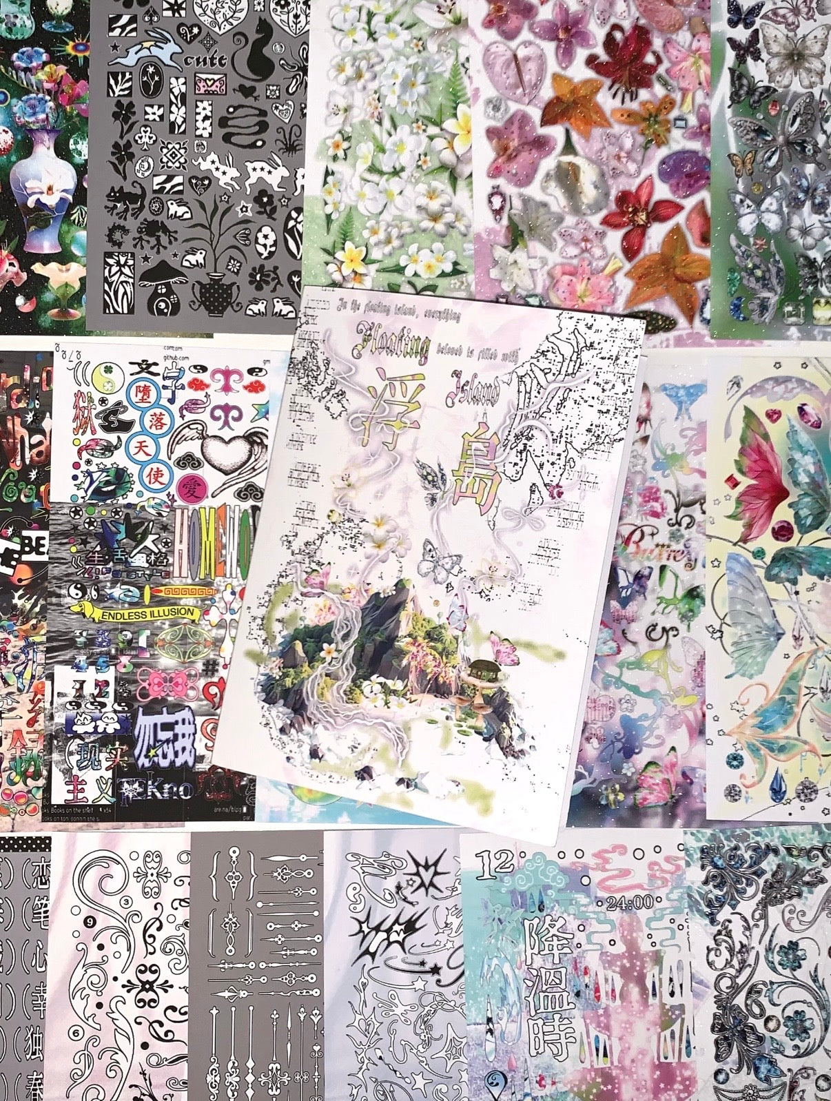 【Pre-Order】40Pages Floating Island Sticker Book