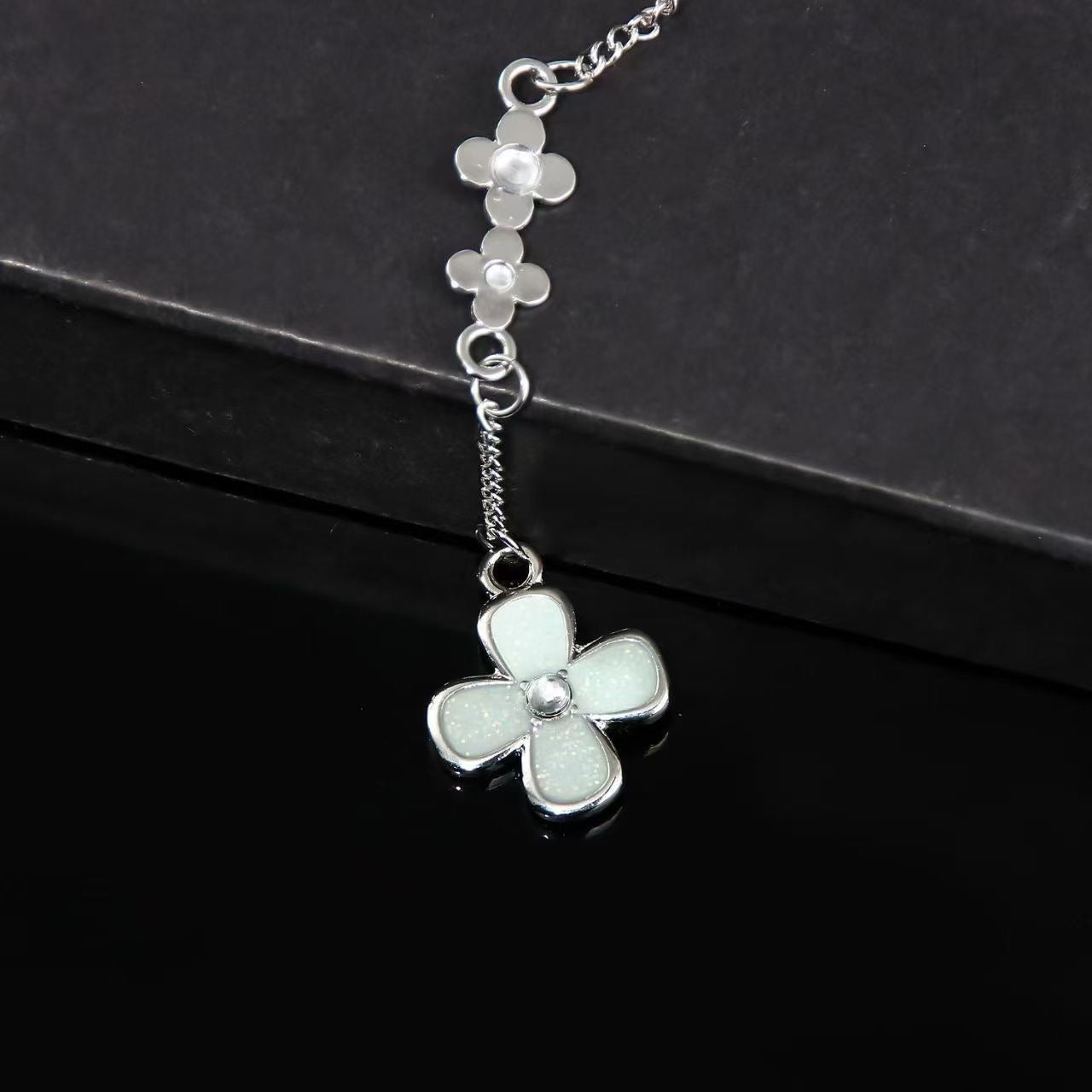 Four Leaf Clover Long Phone Chain