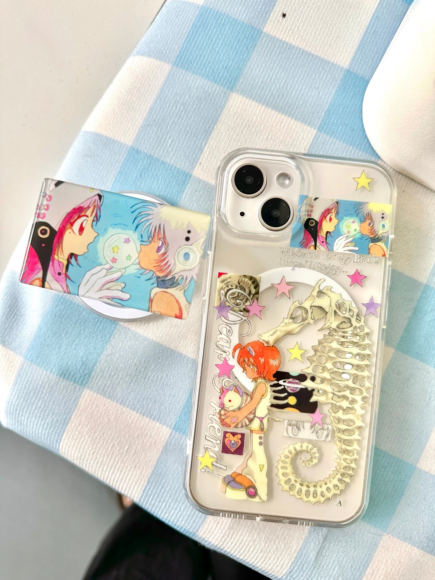 Friends With Seahorses Regular phone case iPhone 17 Case (Only Phone Case)