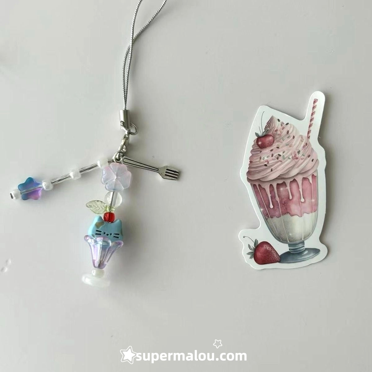 Kitten's Head Soda Bubble Water Phone Chain