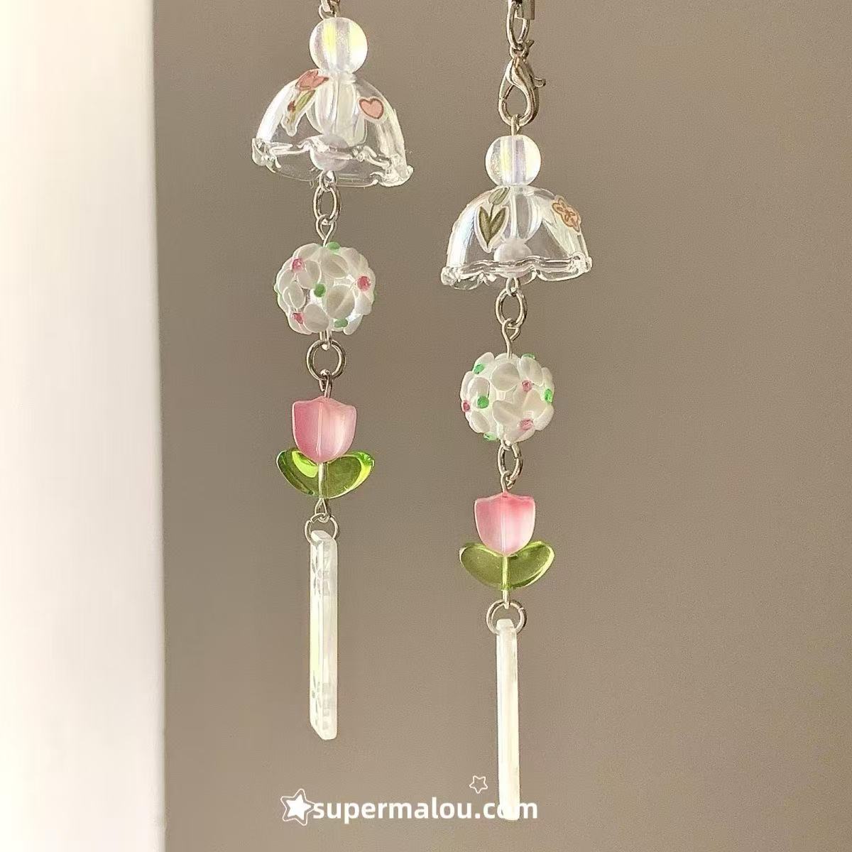 Lily Wind Chime Phone Chain